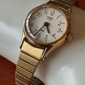 Vintage Timex Gold Quartz Watch